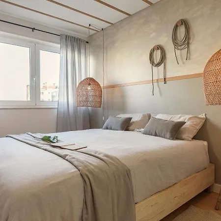 Karimata - 2 Bedrooms And Parking In Arroios Apartament
