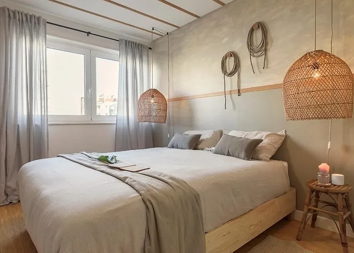 Karimata - 2 Bedrooms And Parking In Arroios شقة